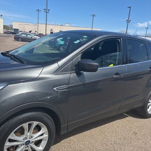 FORD ESCAPE SE - 2