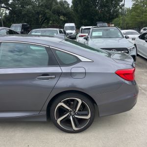 2020 Honda ACCORD LX — фото 6