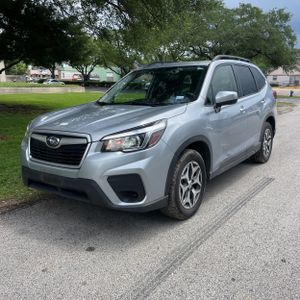 SUBARU FORESTER PREMIUM - 1