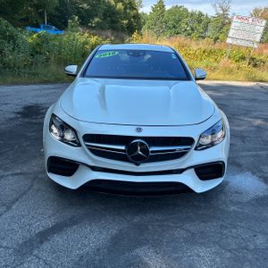 صورة 14 لـ 2018 Mercedes-BENZ E-CLASS AMG