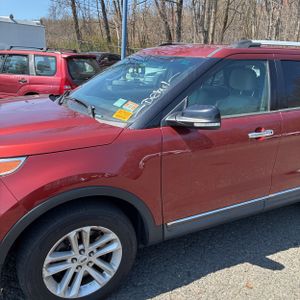 FORD EXPLORER XLT - 2