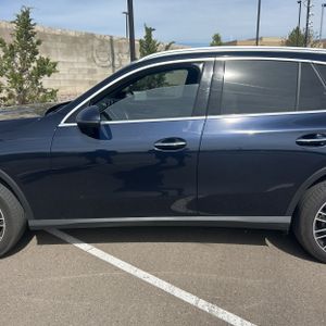 MERCEDES-BENZ GLC - 4