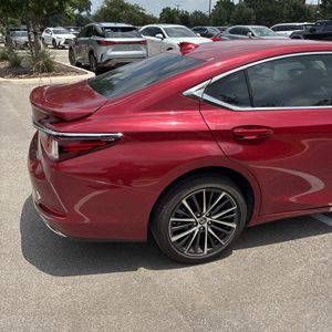صورة مصغرة 59 لـ 2025 Lexus ES 350 BASE