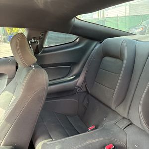 صورة مصغرة 34 لـ 2017 FORD MUSTANG V6
