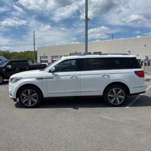LINCOLN NAVIGATOR BLACK LABEL - 3