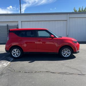 KIA SOUL LX - 10