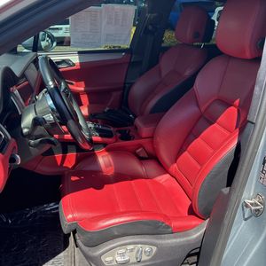 2021 Porsche MACAN TURBO 照片 32
