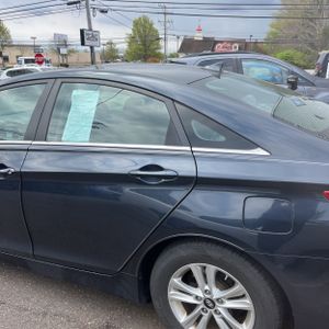 HYUNDAI SONATA GLS - 6