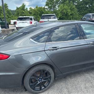 FORD FUSION SE - 9