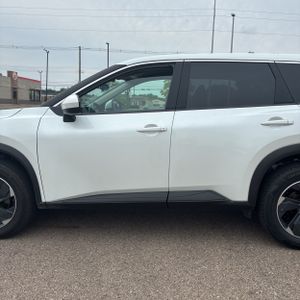 صورة 4 لـ 2025 Nissan ROGUE SV