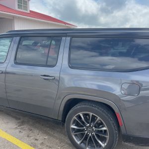 JEEP GRAND WAGONEER L SERIES III OBSIDIAN - 6
