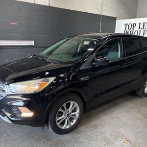 FORD ESCAPE SE - 2