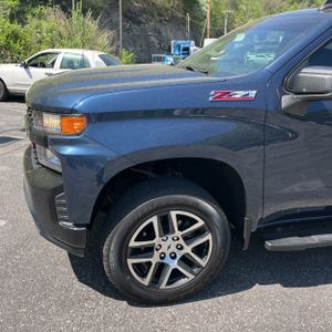 CHEVROLET SILVERADO 1500 CUSTOM TRAIL BOSS - 2