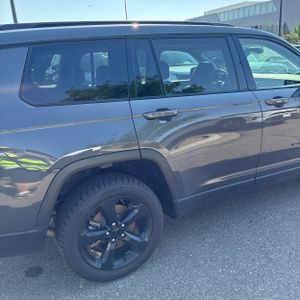 صورة 9 لـ 2022 JEEP GRAND CHEROKEE L LIMITED