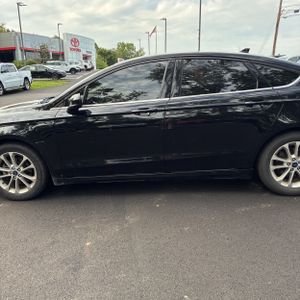 صورة 4 لـ 2019 FORD FUSION SE