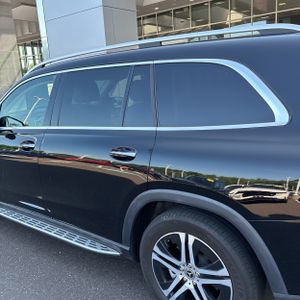 2021 Mercedes-BENZ GLS photo 6