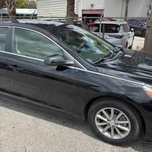 2018 Hyundai SONATA SE — миниатюра 13