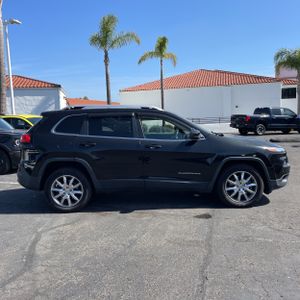 JEEP CHEROKEE LIMITED - 10