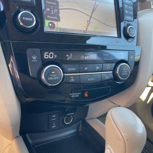 2015 Nissan ROGUE SL — миниатюра 57