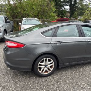 FORD FUSION SE - 9