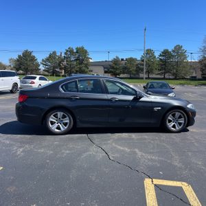 BMW 5-SERIES 528XI - 10