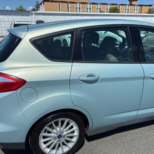 FORD C-MAX HYBRID SE - 9