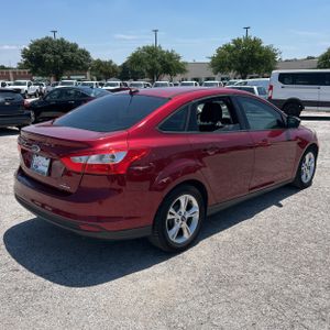 FORD FOCUS SE - 7