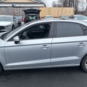 AUDI A3 2.0T PREMIUM - 4