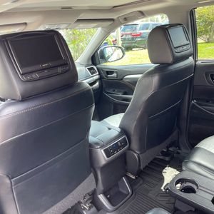 صورة 74 لـ 2016 Toyota HIGHLANDER XLE