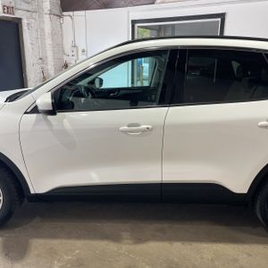 FORD ESCAPE SEL - 4