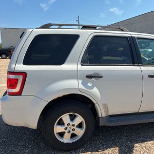 FORD ESCAPE XLT - 9