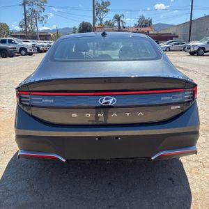 HYUNDAI SONATA HYBRID BLUE - 7