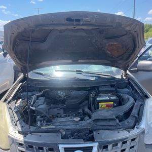 2010 Nissan ROGUE SL 照片 31