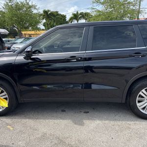 MITSUBISHI OUTLANDER ES 2.5 2WD - 4