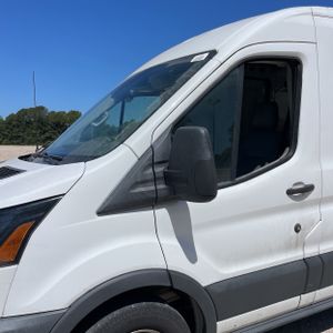 FORD TRANSIT 150 - 2