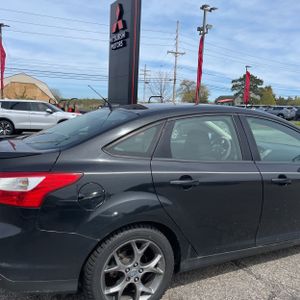FORD FOCUS SE - 9