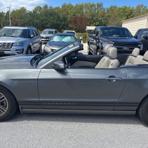 FORD MUSTANG V6 PREMIUM - 4