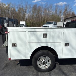 CHEVROLET SILVERADO 2500HD WORK TRUCK - 9