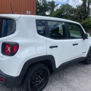 JEEP RENEGADE SPORT - 9
