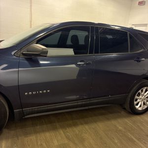 CHEVROLET EQUINOX LS - 4