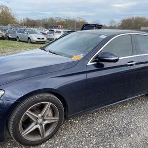 MERCEDES-BENZ E-CLASS - 2