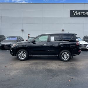 Lexus GX 460 Base - 3