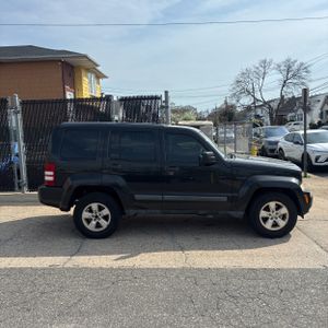 JEEP LIBERTY SPORT - 10