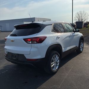 CHEVROLET TRAILBLAZER LS - 8