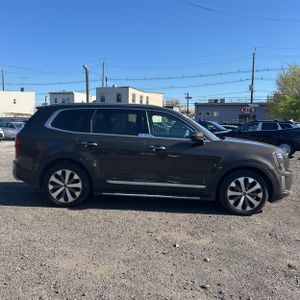 KIA TELLURIDE S - 10