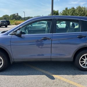 2014 Honda CR-V LX photo 4