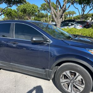 صورة 13 لـ 2020 Honda CR-V LX