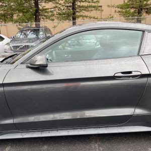 FORD MUSTANG ECOBOOST PREMIUM - 4