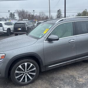 Mercedes-Benz GLB 250 4MATIC - 2