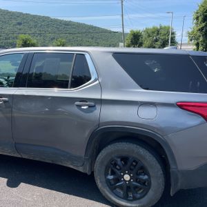 2019 Chevrolet TRAVERSE LS — фото 6